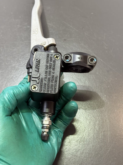 44f93d62-be9e-47b2-8057-b14e21540784