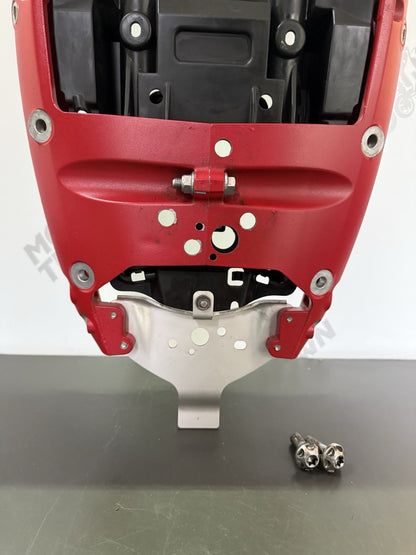 e301fc31-1ef1-4158-9b3d-6bd0bdf30172