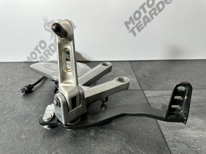 Triumph Trident 660 2022 Right Rearset Footrest Mastercylinder 2962 Mile 2021-24