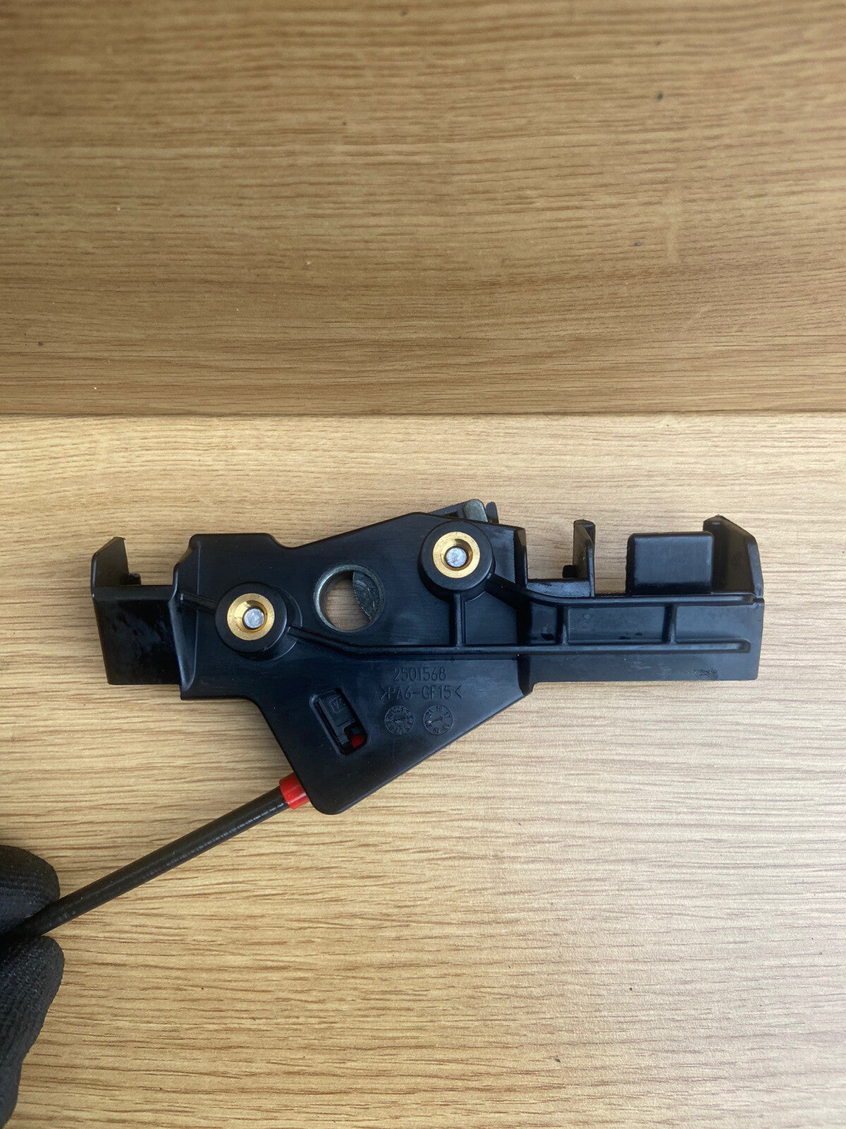 Triumph Street Triple 765 R 2017 Seat Cable Bracket And Cable