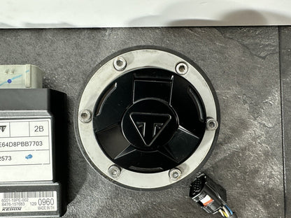 Triumph TIGER 900 GT PRO 2022 Lockset *READ DESCRIPTION* 6337 Mile 2020-2023 OEM