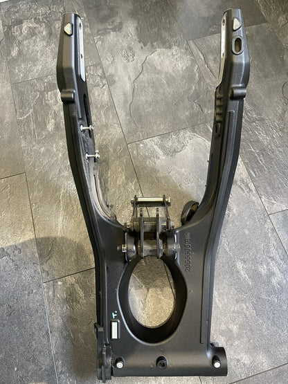 Triumph Street Triple RS 765 Swingarm & Shock Linkage OEM Only 5159 Miles OEM