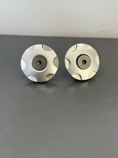 ec16de52-5ab4-4686-ba5a-c194f86e594e