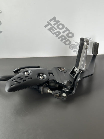 Yamaha MT-07 MT07 ABS 2022 Right riders footrest assembly Right Foot Rest PEM