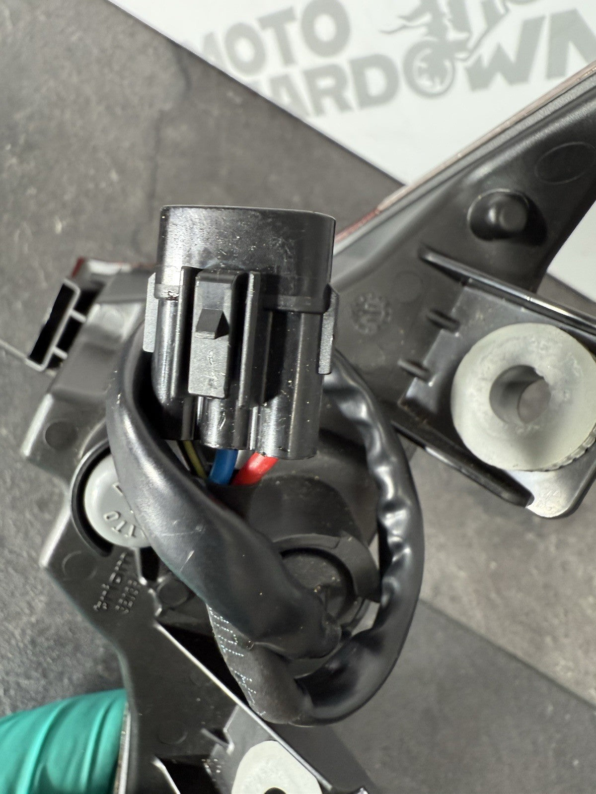 adb87bb7-1d0d-430c-a869-cf2766500821