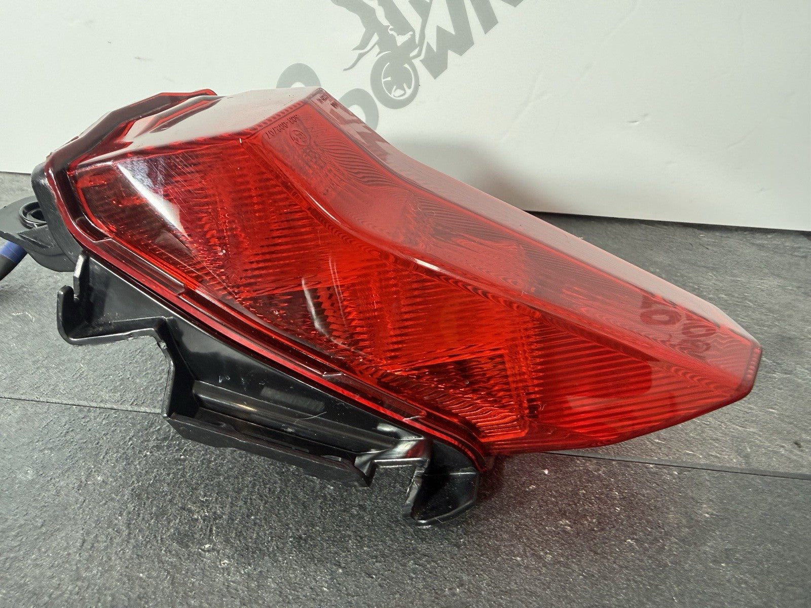 a76bda28-c18d-4a8c-bf18-9595bc89c81c