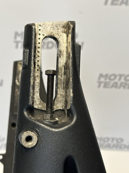 TRIUMPH STREET TRIPLE 675R SWINGING ARM SWING ARM 2011 675R Swing Arm OEM