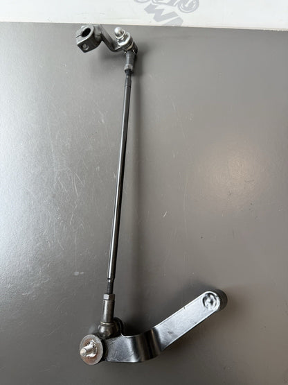 Triumph Trident 660 gear lever and linkage Gear Pedal And Gear Rod 2021-2024 OEM