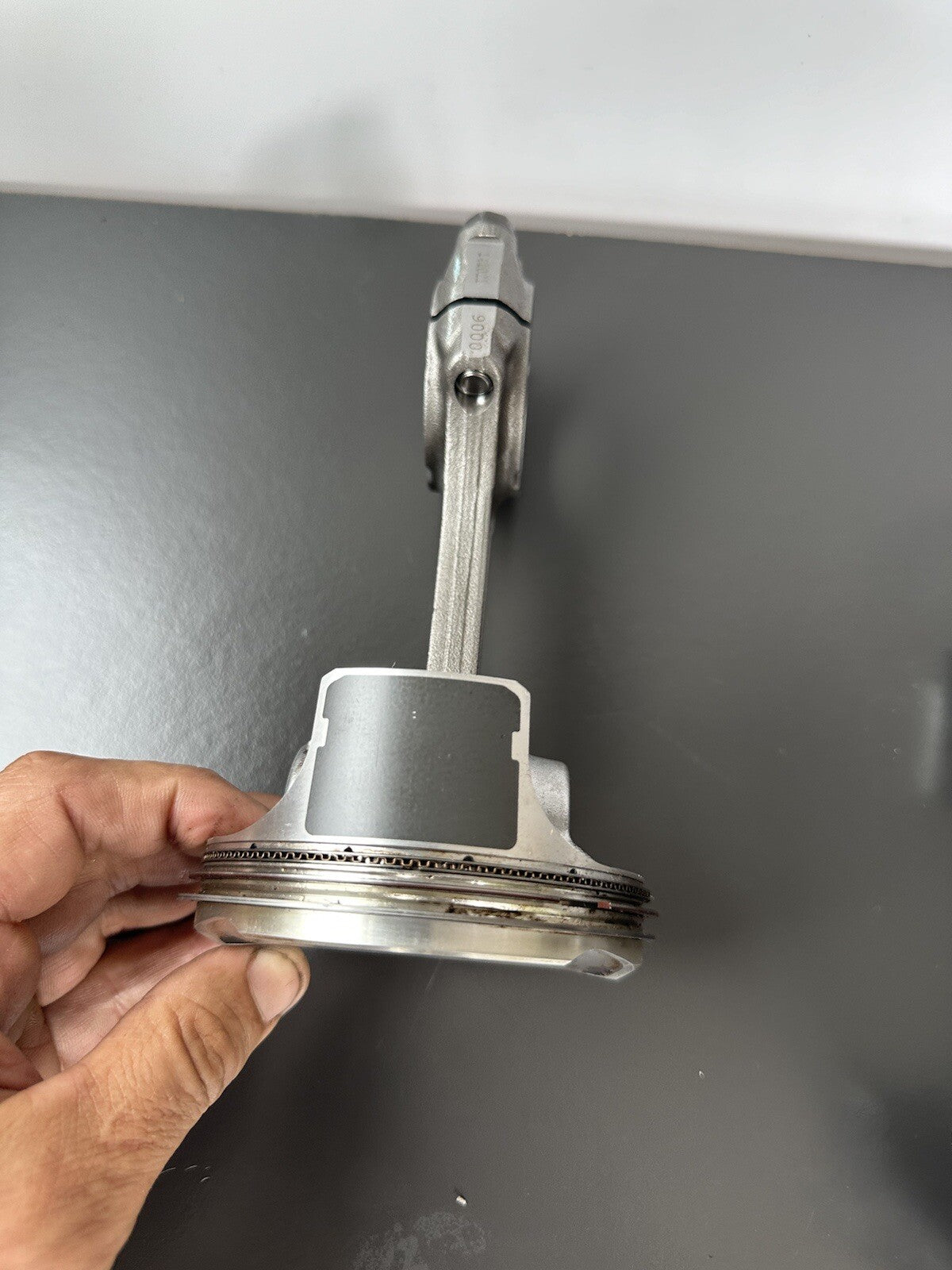 Triumph Speed Triple 1200 RR 2022 pistons READ DESCRIPTION 1200RR Engine Pistons