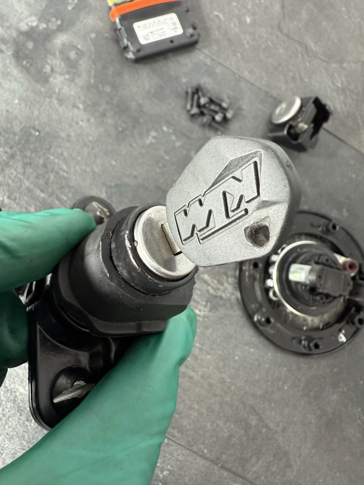 298cce78-c8e2-4e19-aff0-7fe743783f26