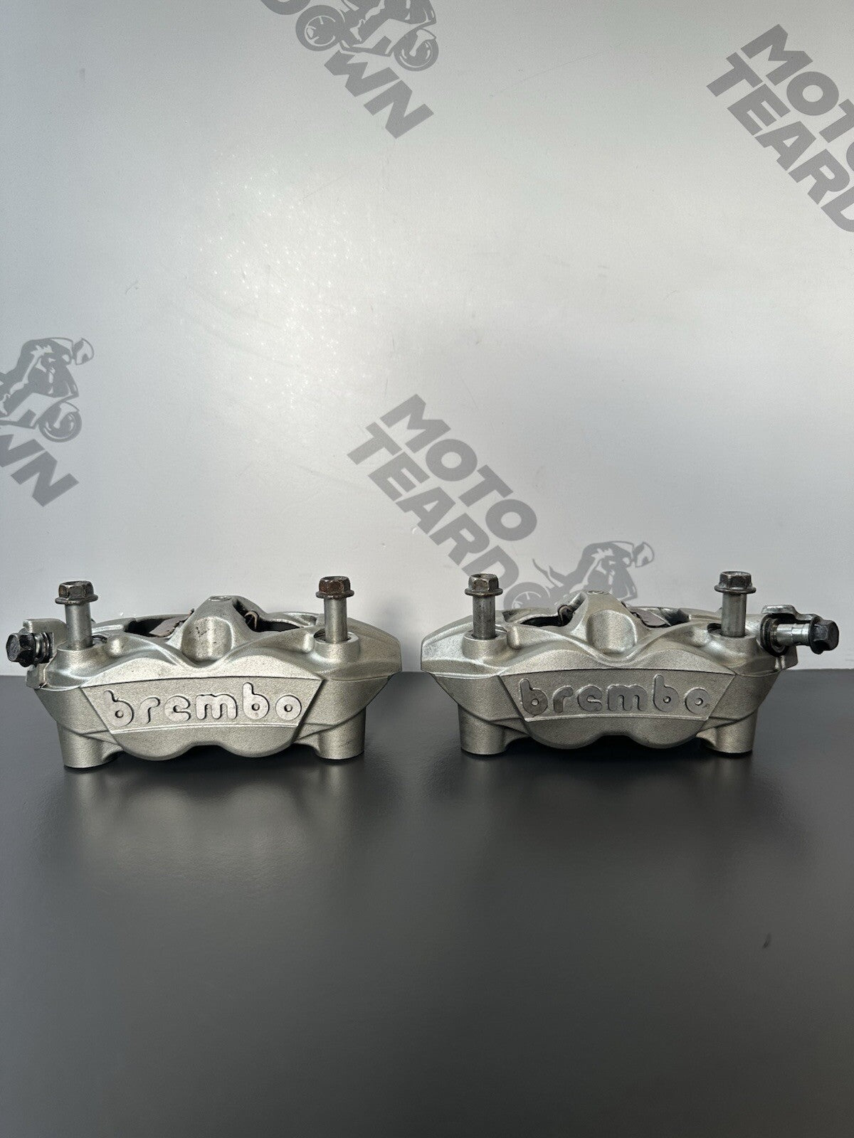 Suzuki GSXR600 GSXR750 Front brake calipers Brembo Monoblock 2011 - 2017 108mm