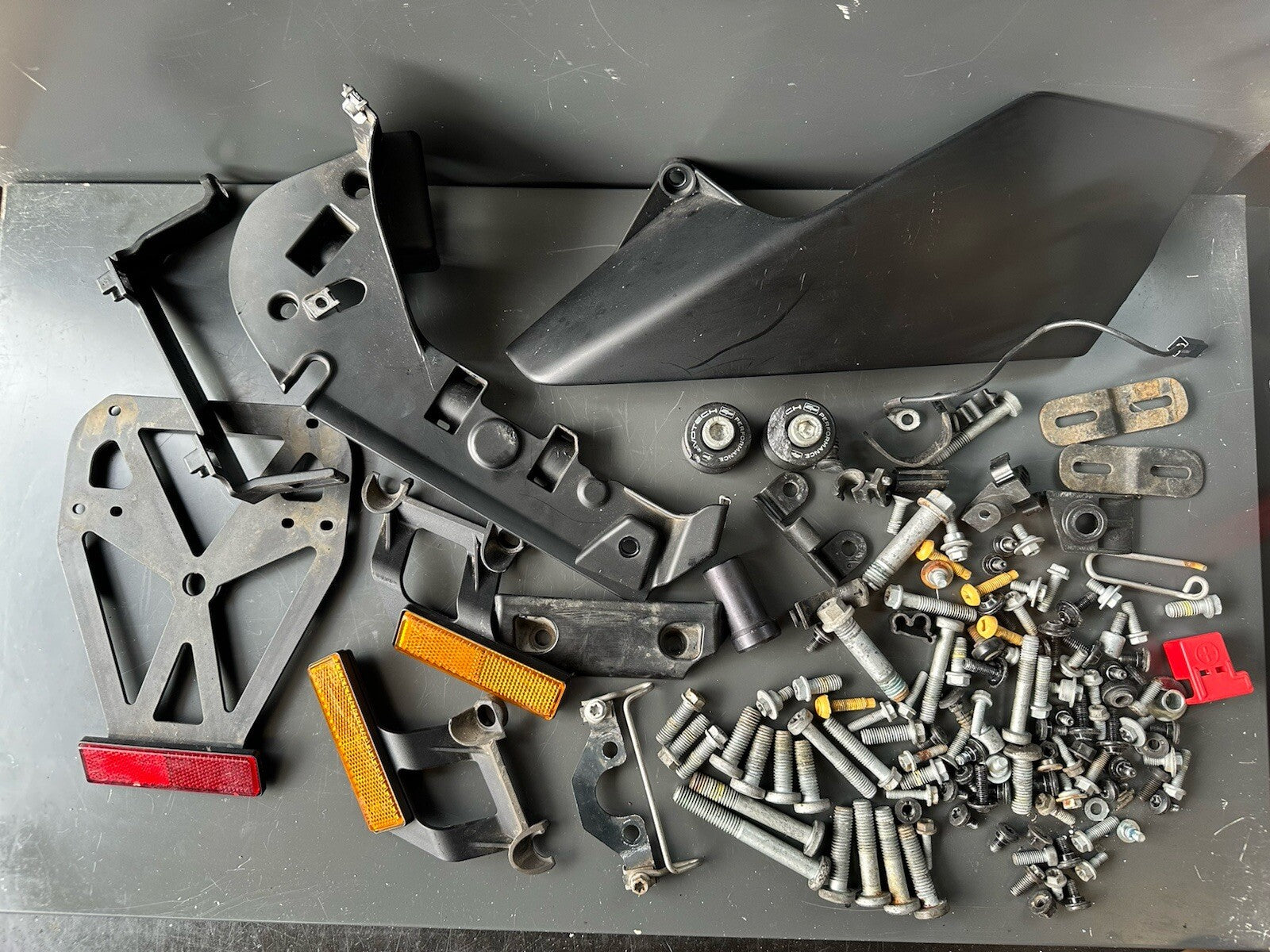 KTM 790 2020 Job Lot Of Bolts Job Lot Brackets Various KTM 790 Job Lot Bolts OEM