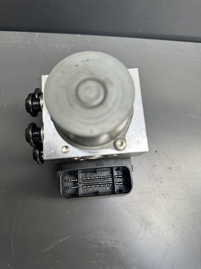 Yamaha Yzf R7 Yzf690 2022 - 2023 ABS Pump Yamaha R7 ABS pump OEM R7 ABS pump