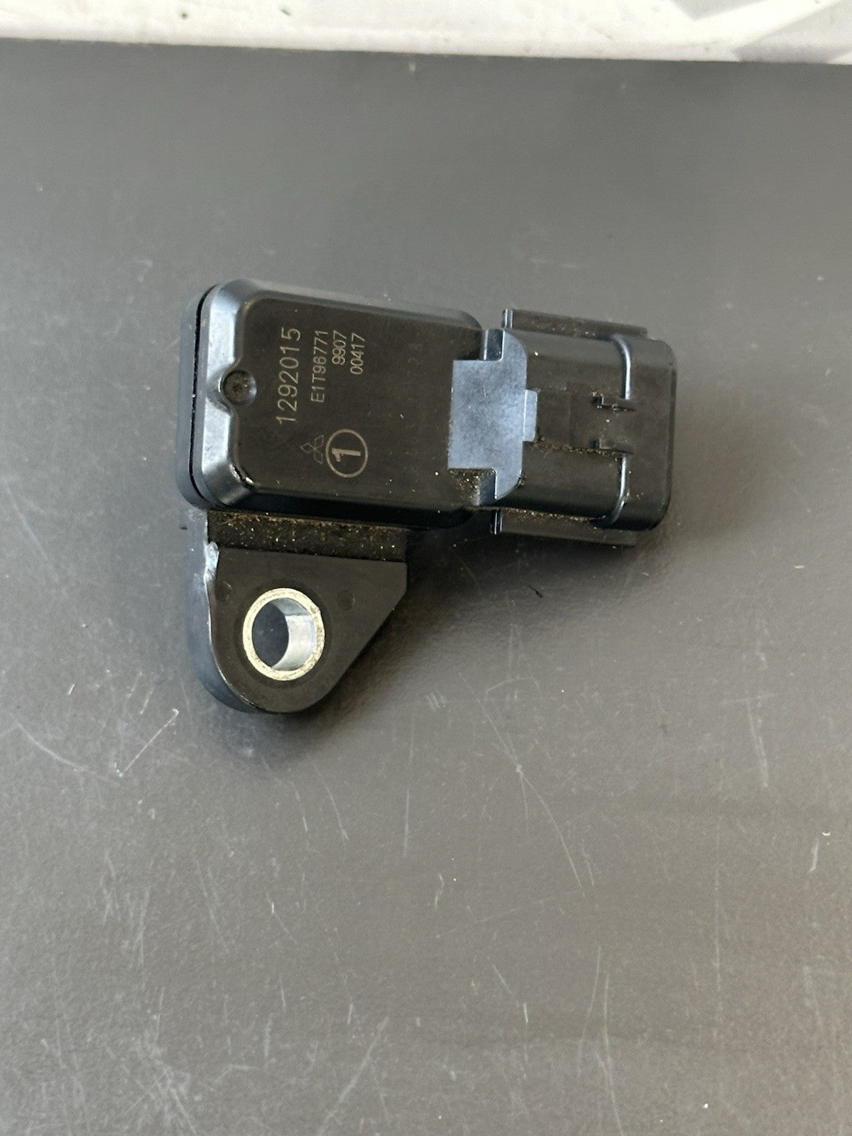 Triumph Street Triple 675 ABS Air Sensor 2007 - 2011 Map Mass Air Flow Sensor