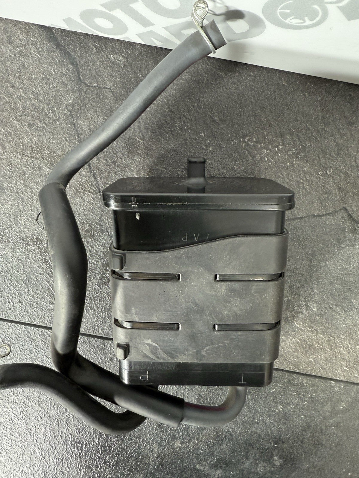 ae8ad1bb-ff79-4c34-8e82-fd2aed00af84