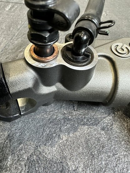 Ducati Multistrada V4 Pikes Peak 2022 BREMBO Front Brake Mastercylinder 2023 OEM