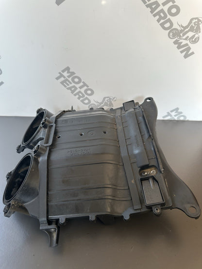 HONDA CBR1000RR Air intake Airbox Trim 2004 2005 RR4 RR5 CBR1000RR Air Intake