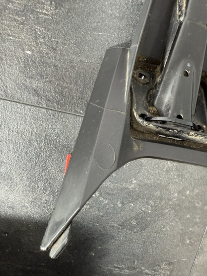 7e101ff5-436d-4138-8a88-74dbd1910374