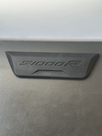 BMW S1000R REAR SEAT EMBLEM FAIRING COVER 8533891 2014-2020 BMW S1000R Emblem
