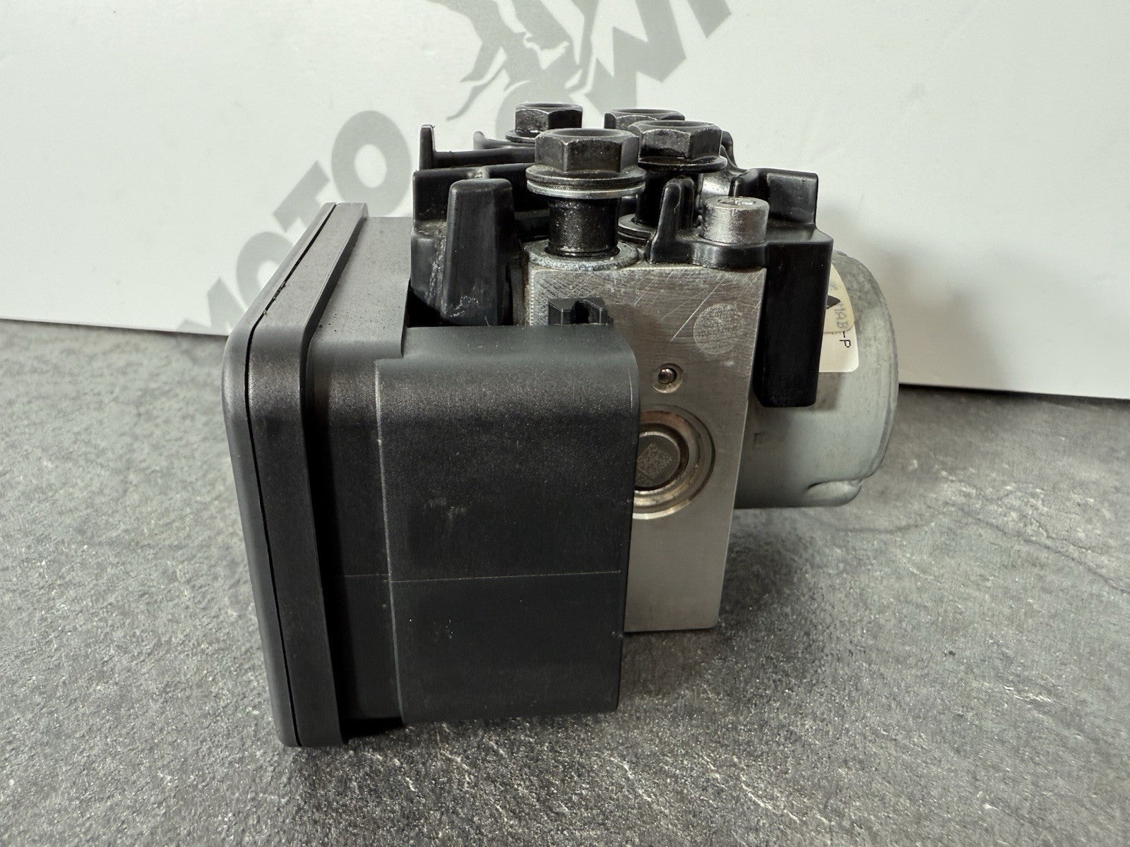 26a44fc4-9386-4058-8c2b-993c42243eb5