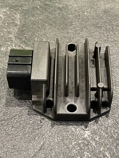 KTM Superduke R 1290 2018 2019 Regulator Rectifier Unit Only 8115 Miles OEM