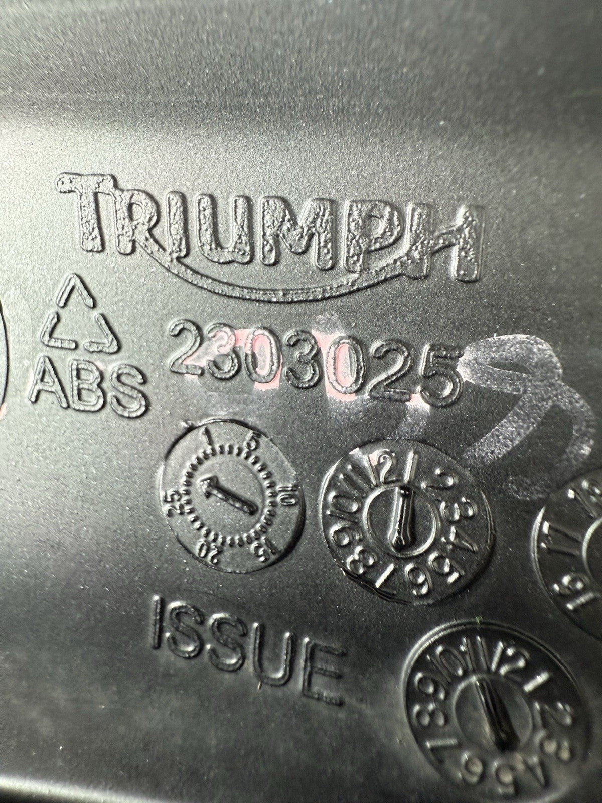 e443d705-5cf2-434c-833c-dd01b205b2bd