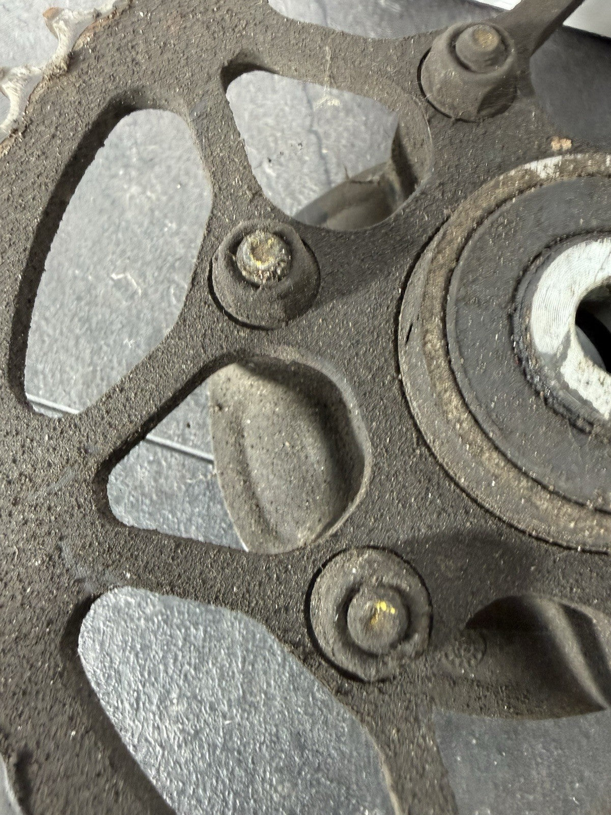 2dbf415c-e9b2-406a-80cb-8cf33f8f7e98