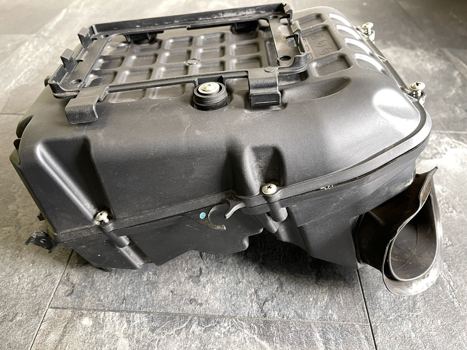 Aprilia Tuono V4 1100 Factory 2017 Airbox Air Filter Only 9262 Miles RSV4 OEM