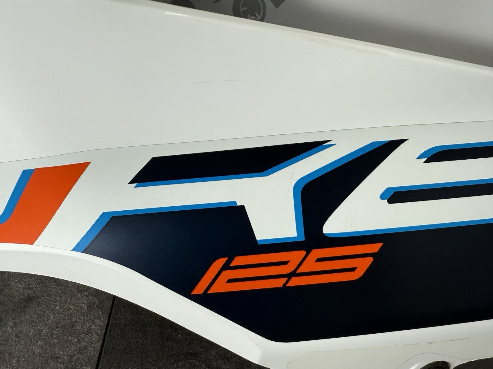 9808b255-66a3-49b9-a98a-aafc4bfa45df