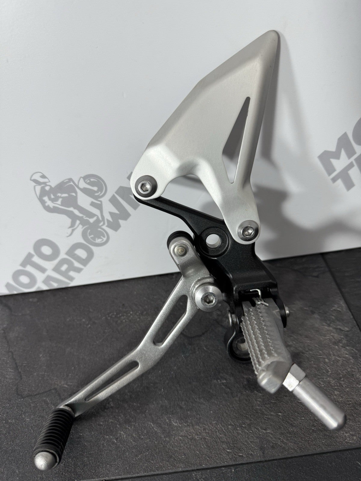 e07fd6d2-1cd2-4e10-b39d-b7a45eae0fdd