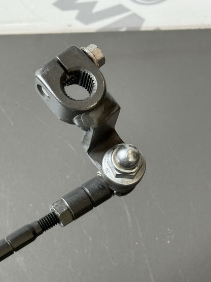 Triumph Trident 660 gear lever and linkage Gear Pedal And Gear Rod 2021-2024 OEM