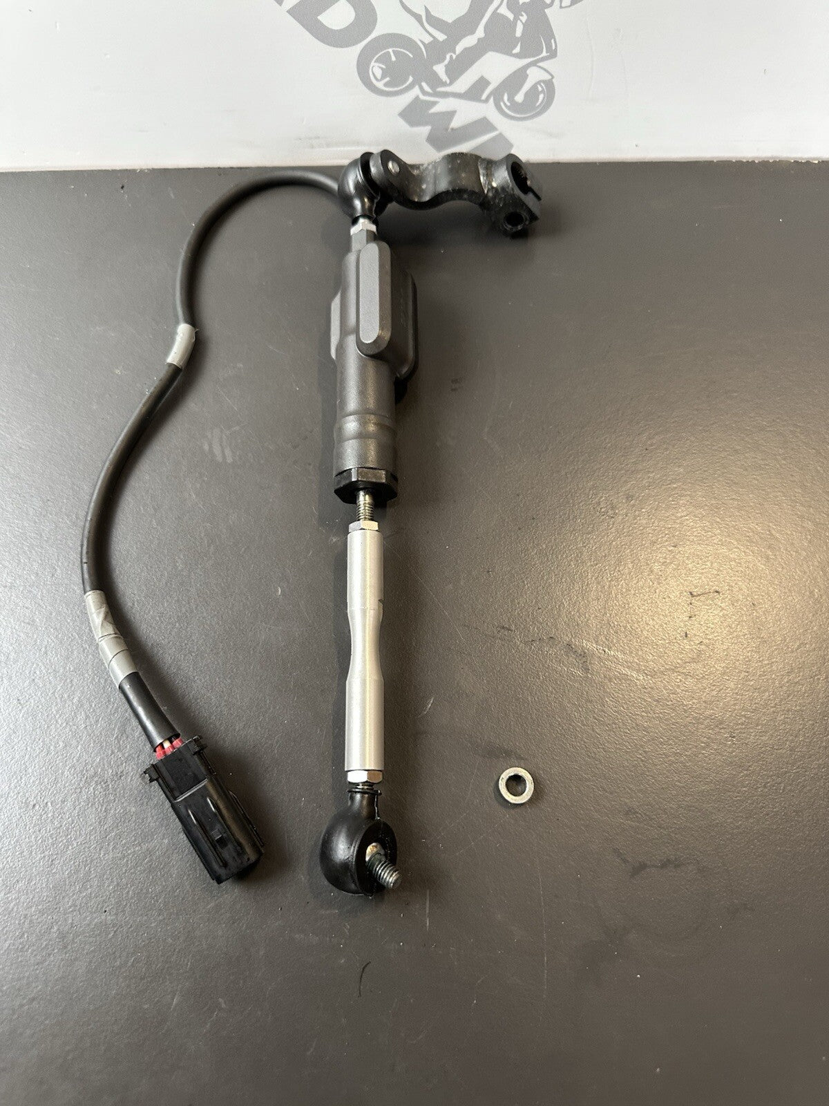 YAMAHA MT-09 SP Gear Shifter - B7N824800000 Yamaha MT09 SP Quickshifter OEM 2022