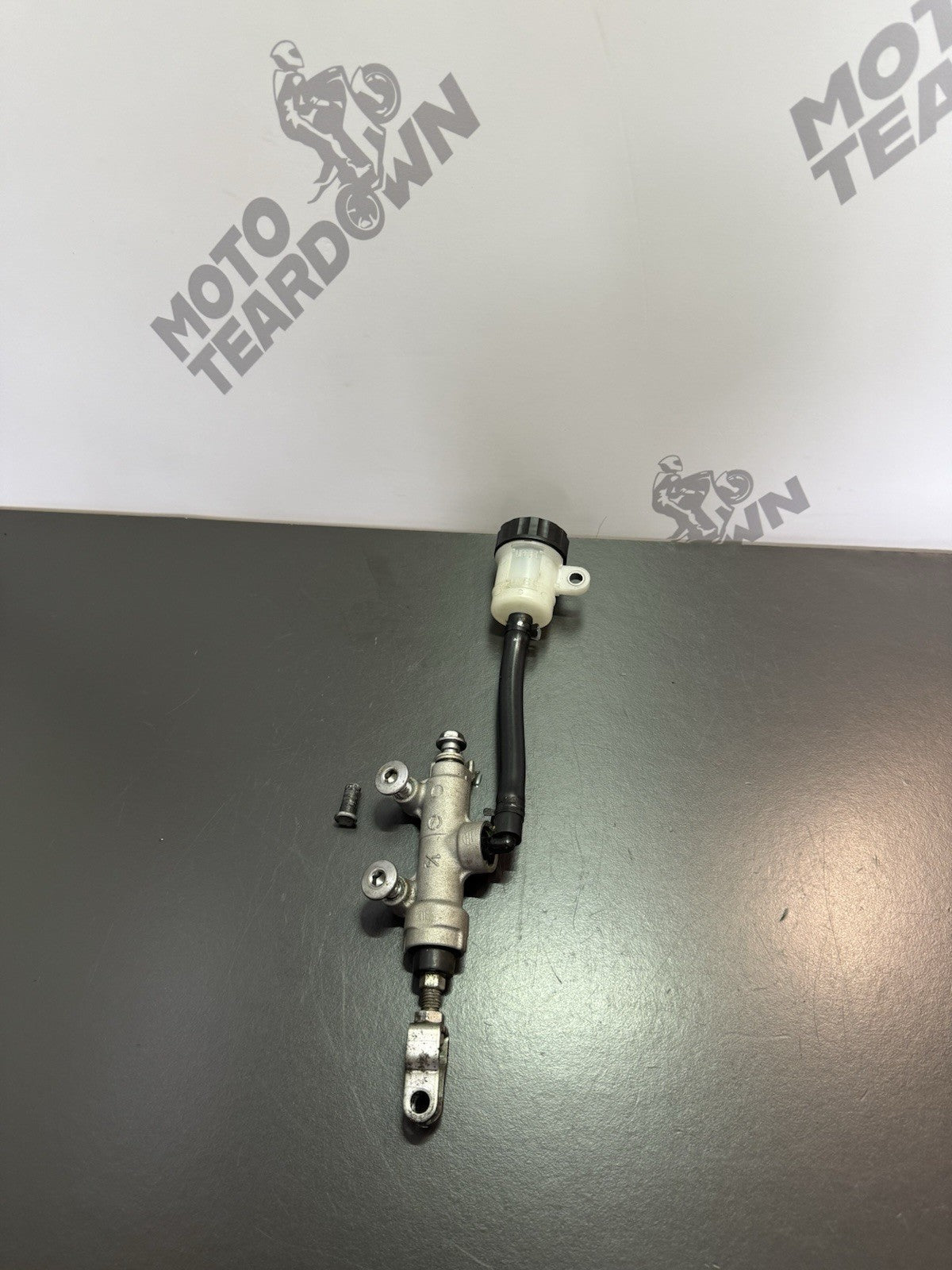 4f651ac4-cd1d-49c7-881d-33d9e8ac7882