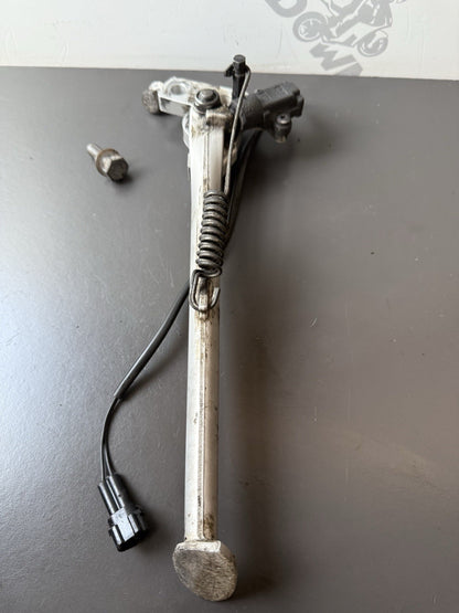 TRIUMPH STREET TRIPLE 675R Kick Stand Side Stand 675R Side Stand Kick 2008-2011