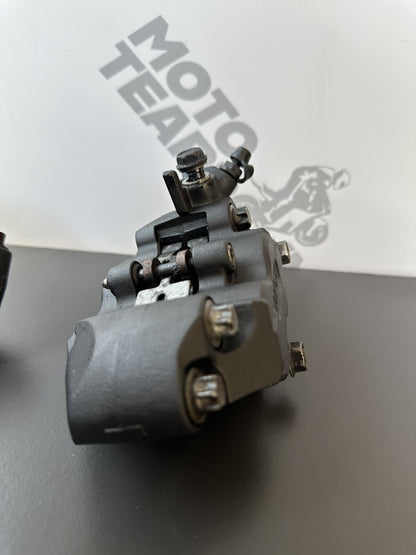 Kawasaki Z900 ZR900 2022 front brake calipers pair Kawasaki Z900 Front Calipers