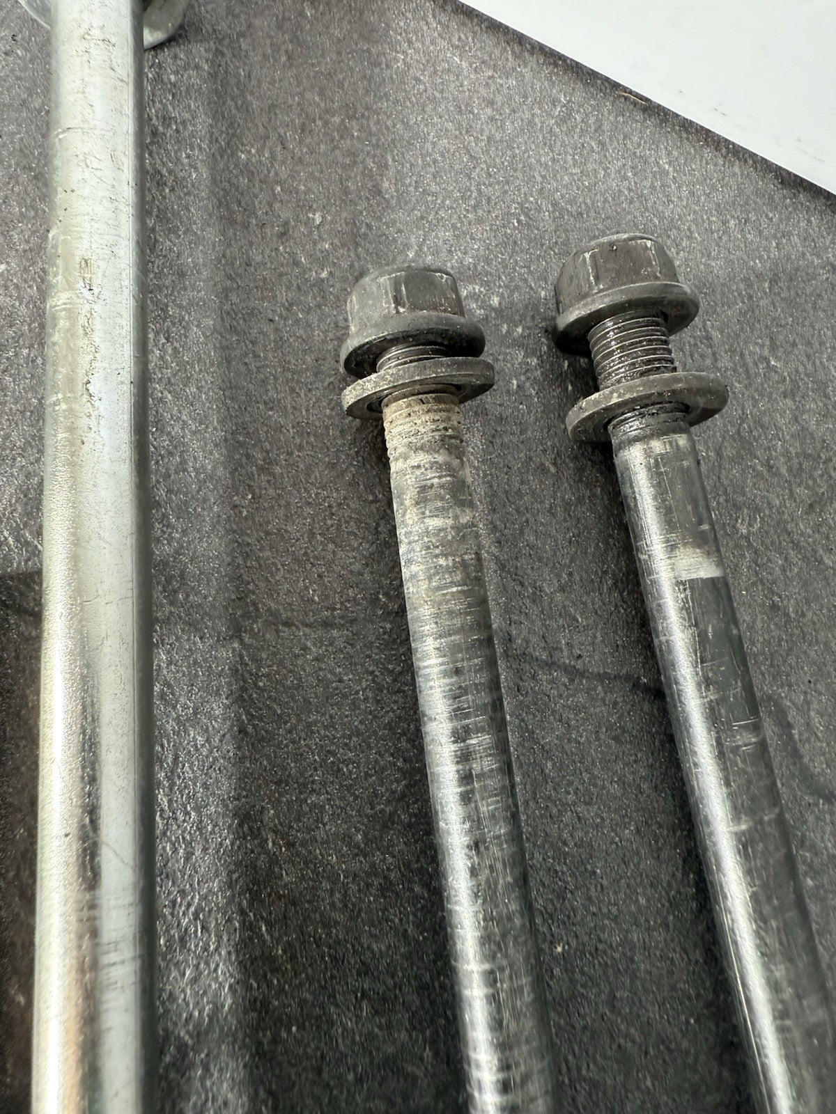 Yamaha YZF R125 R 125 2014 Frame Bolts Engine Bolts 26983 Miles 2008-2018 OEM