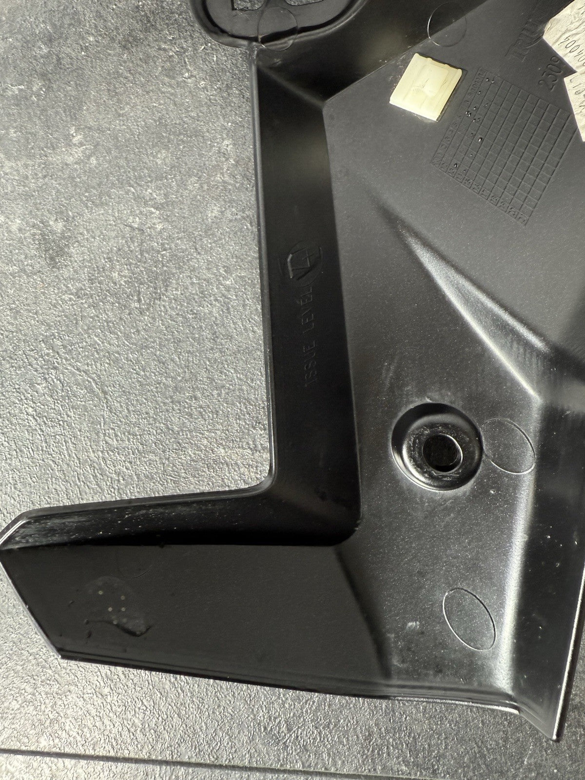 d8534c36-05fc-4331-8193-72be7e95590e