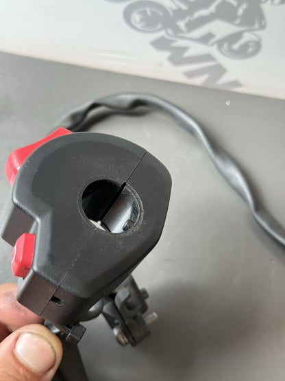 TRIUMPH TRIDENT 660 RIGHT SWITCH GEAR Right Switch YEAR 2021-2024 OEM RT SWITCH