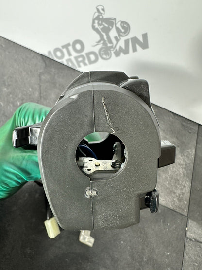 Yamaha R7 690 2024 Left Switchgear Switch Gear Assembly 1784 Miles 2022 2023 OEM