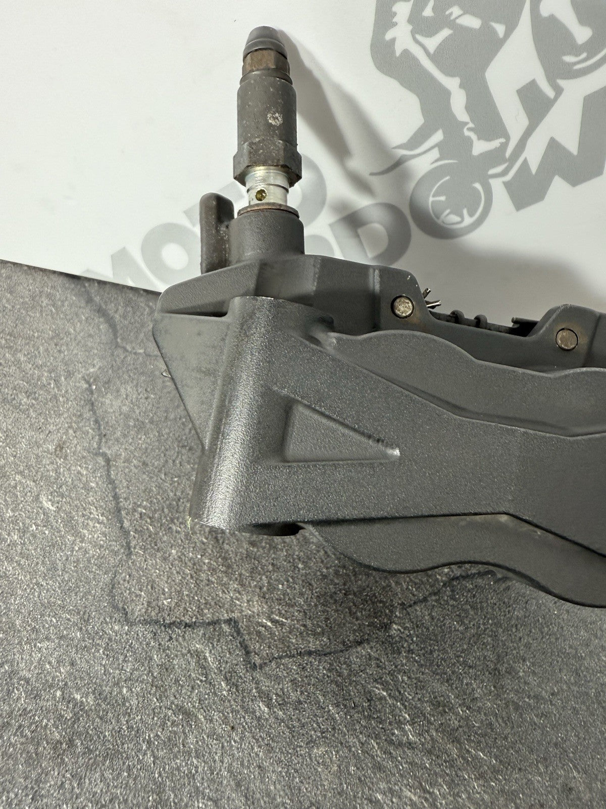 Yamaha YZF R125 R 125 2014 Front Brake Caliper & Pads 26983 Miles 2008-2018