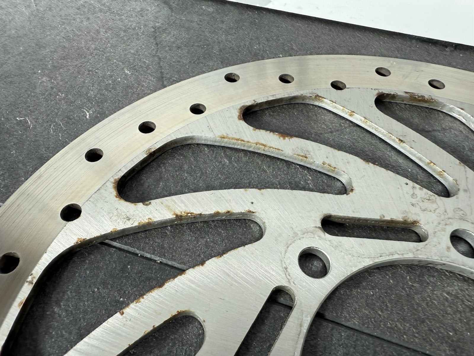 2a81d3b5-80b7-4448-985e-a3f64366a04b