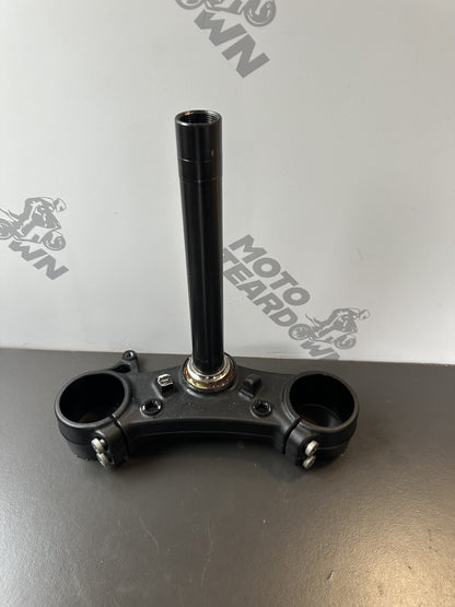 KTM 790 DUKE  Bottom Yoke Bottom Clamp, Lower Yoke Lower Clamp - 64101031032 OEM