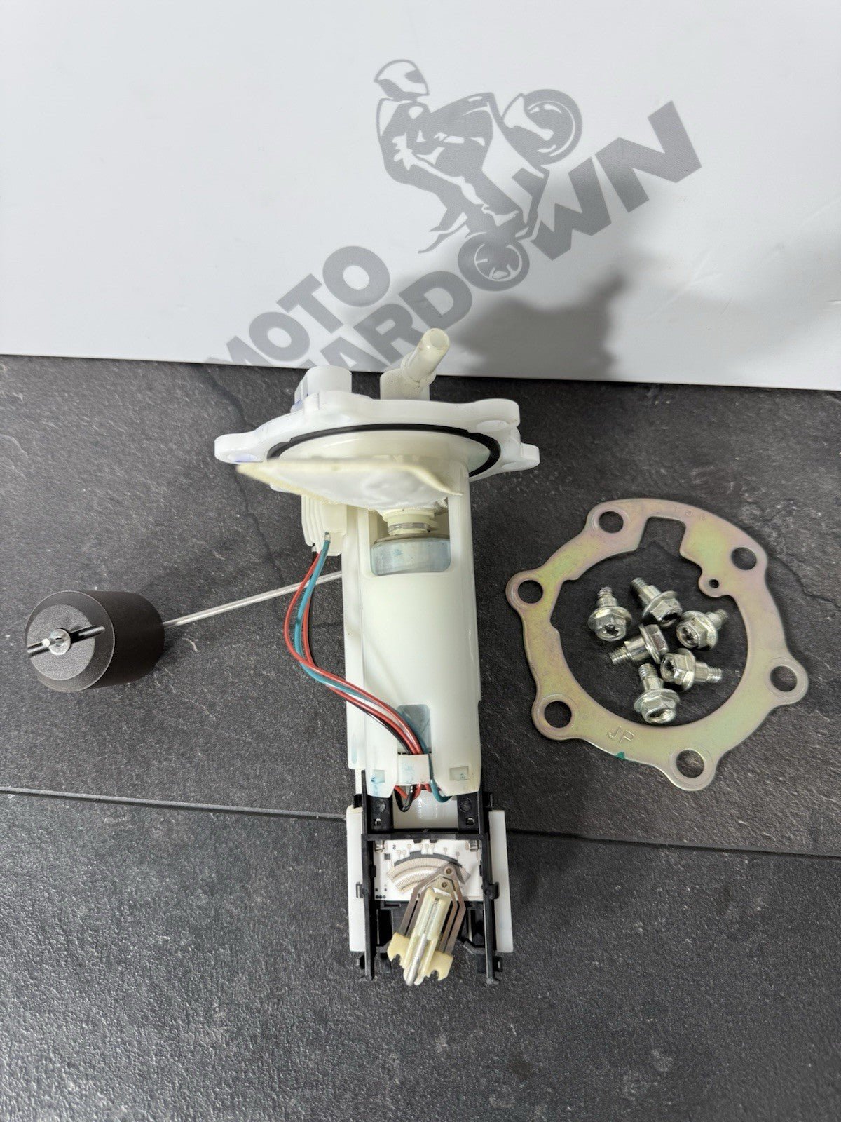 2d6fd2c4-f0fe-4edc-9bc9-a1671dc909ea