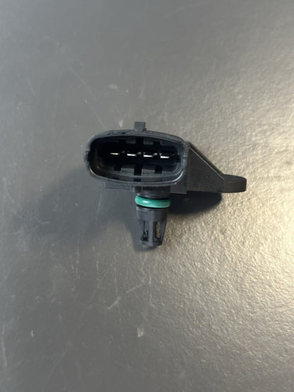 KTM 125 Duke ABS Map Mass Air Flow Sensor Airbox Air Sensor 2024 - OEM 51 Miles