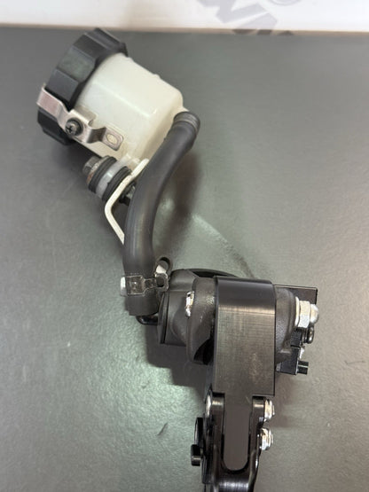 1a5b067d-2906-454c-8c8a-b2c93d6596bb