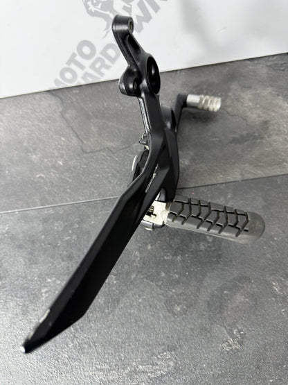 8b697df0-0d27-4a1b-9a4a-a7169abe3301