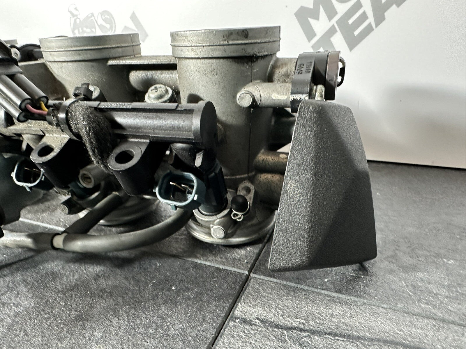Kawasaki Z800 2016 Mikuni Throttle Bodies Injectors 12691 Miles 2013-2018 OEM