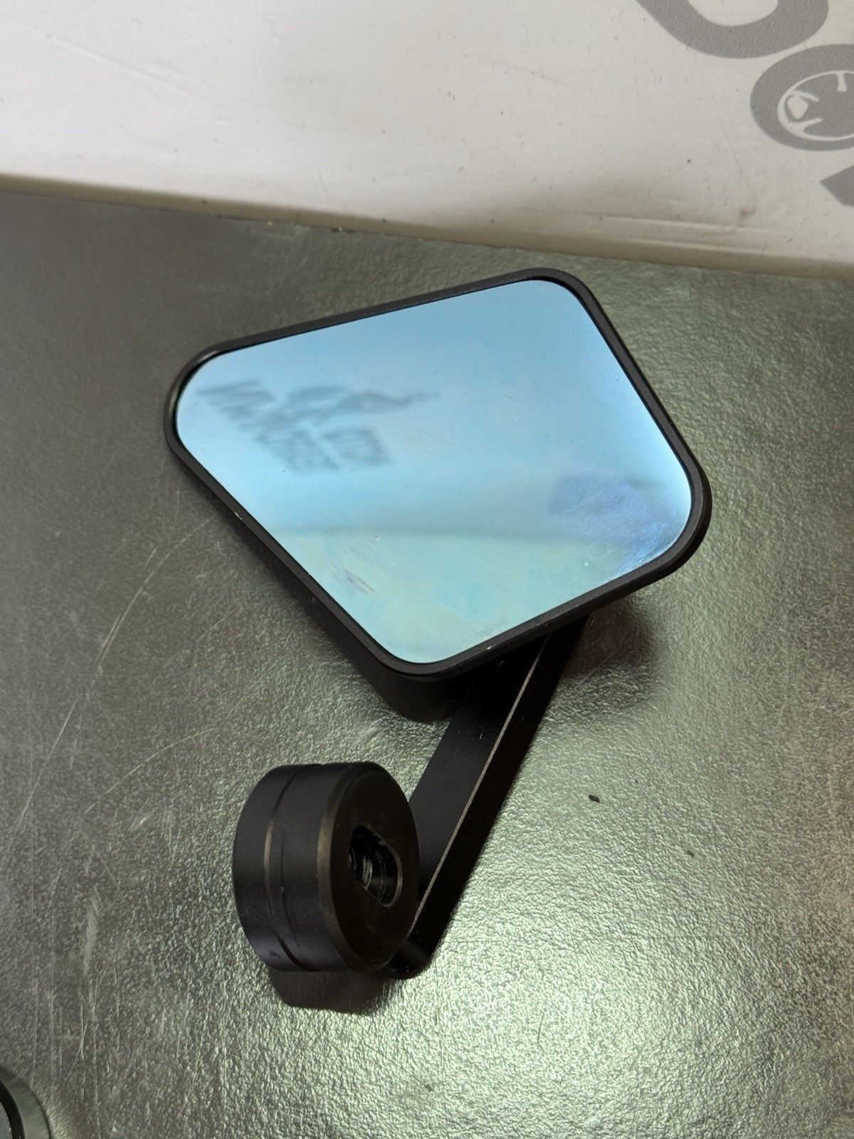 b40f803e-720c-43b3-95a1-42063128afe6