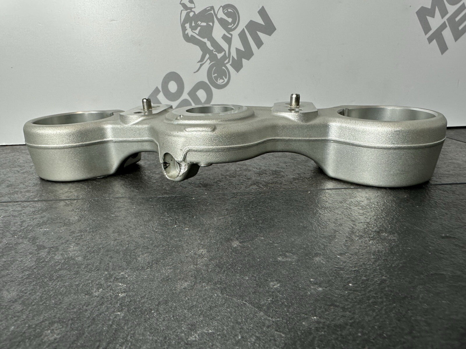 Triumph TIGER 900 GT PRO 2022 Top Yoke Upper Yoke 6337 Mile 2020-2023 OEM