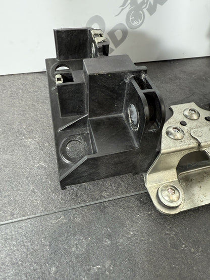 Suzuki GSXR 1000 R 2019 Subframe Bridge Fuel Tank Bracket Mount 2017-22 OEM MM
